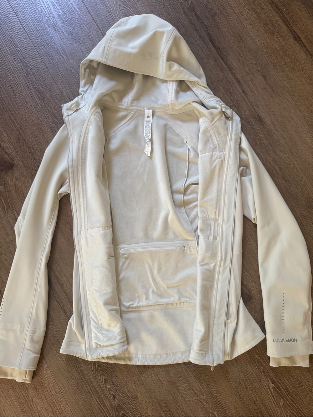 Lululemon Cross Chill Jacket with Hood (color: bone) - Picture 3 of 5